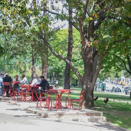 Santa Marta Апартаменты Лиссабон